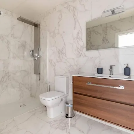 Preciosa Con Terraza Y Bano Exclusivo Quarto em Acomodações Particulares